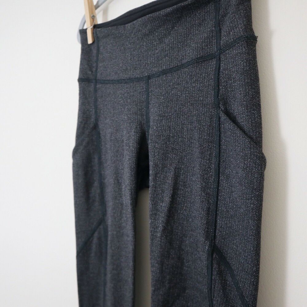 Lululemon Size 2 Speed Tight IV Giant Herringbone Gray Crop Leggings - Picture 5 of 10
